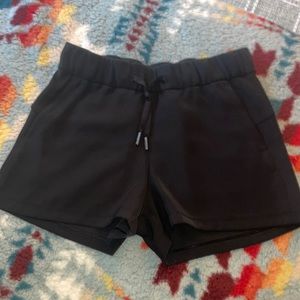 🎱Lululemon Active Shorts🎱